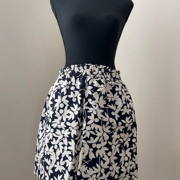 J. Crew Tropical Hawaiian beach floral print pencil skirt lined - Picture 2 of 5